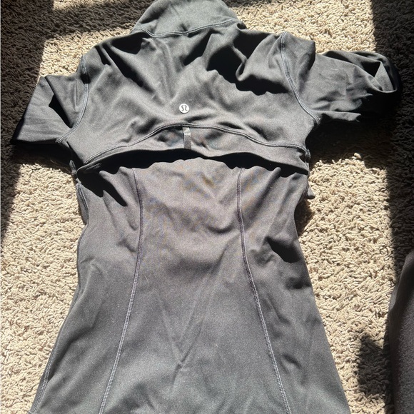 Gold Zipper Lululemon - Picture 7 of 7